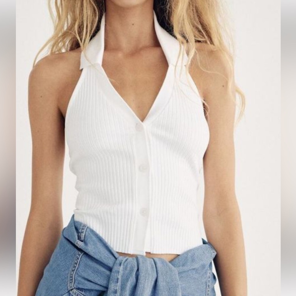 Zara White Ribbed Halter Neck Blouse. Size M